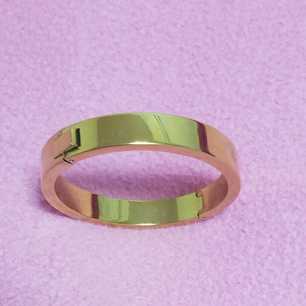 J.CREW BRACELETS GOLD COLOR CLAMP BANGLE